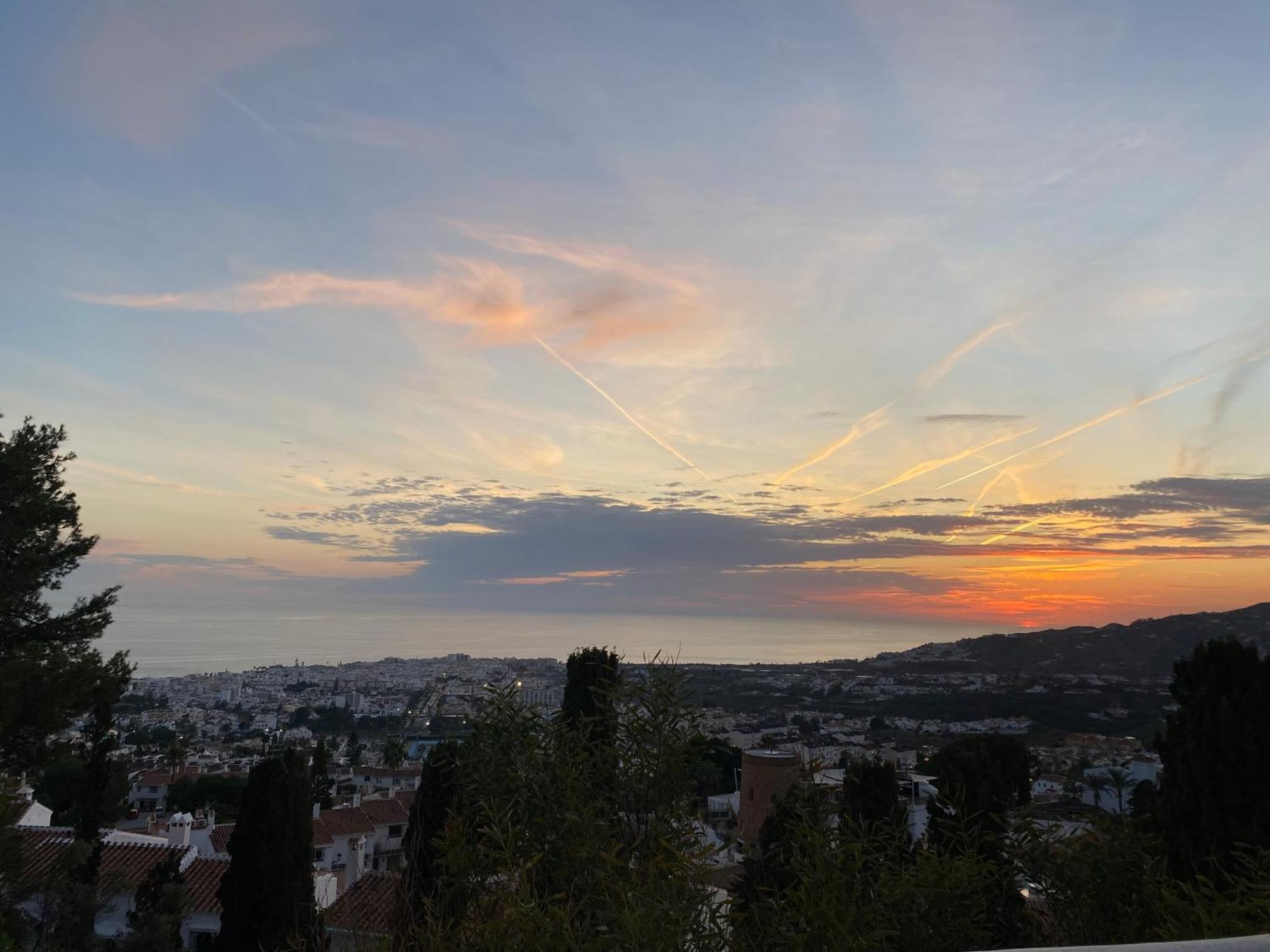 Precioso Apartamento Mandarinos Con Vistas Al Mar Nerja Buitenkant foto